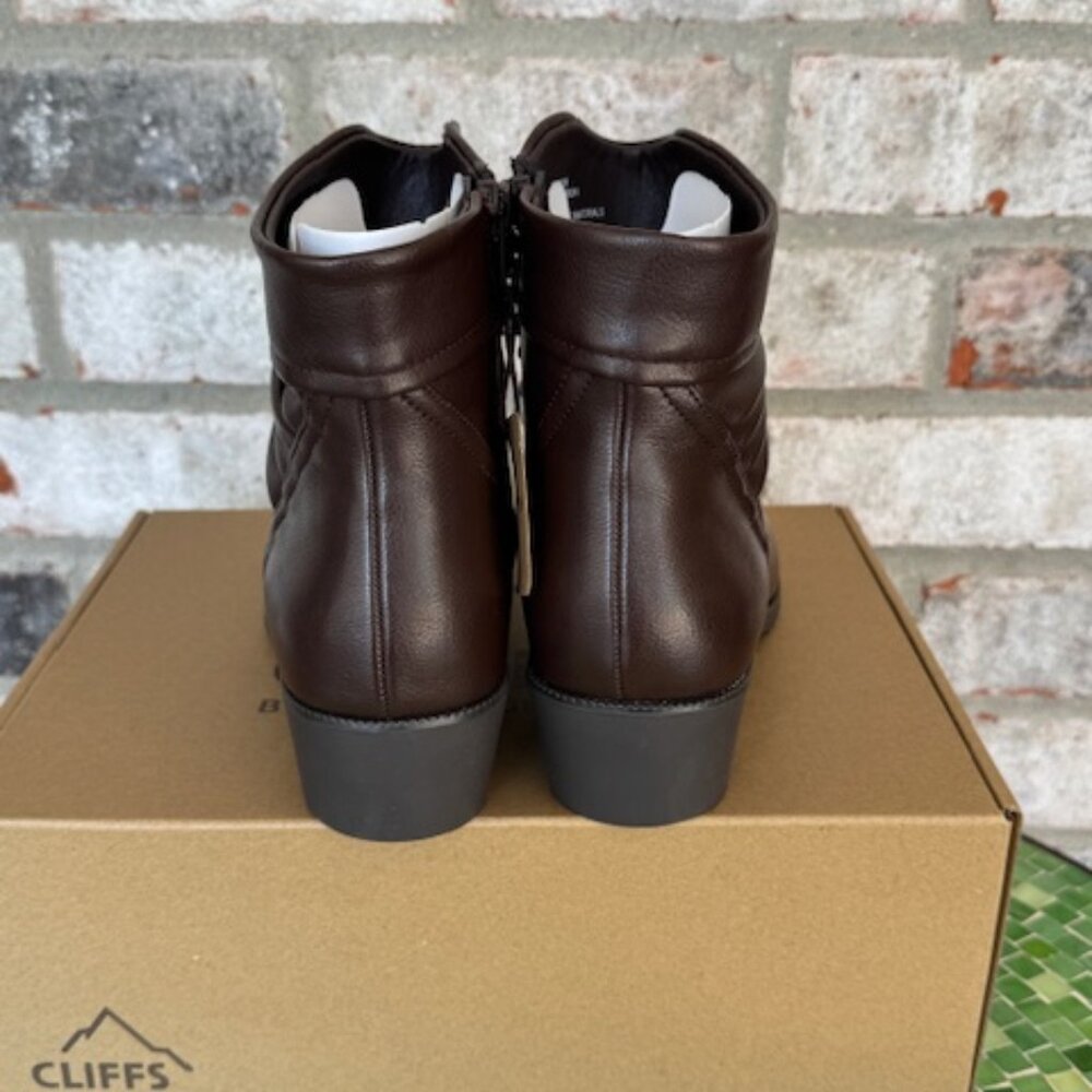 Cliffs by White Mountain Booties - Durbon DK BROWN/SMOOTH 7 Wide - Picture 4 of 8